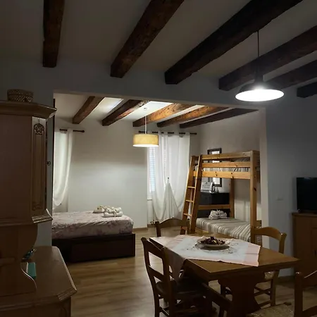 Semesterbostad Casa Cisa *